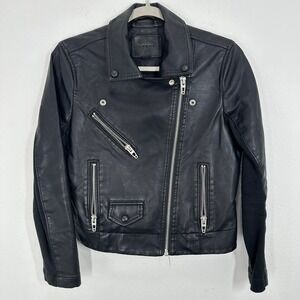 BLANKNYC Black Faux Leather Moto‎ Jacket Ribbed Sleeves City Classic Chic